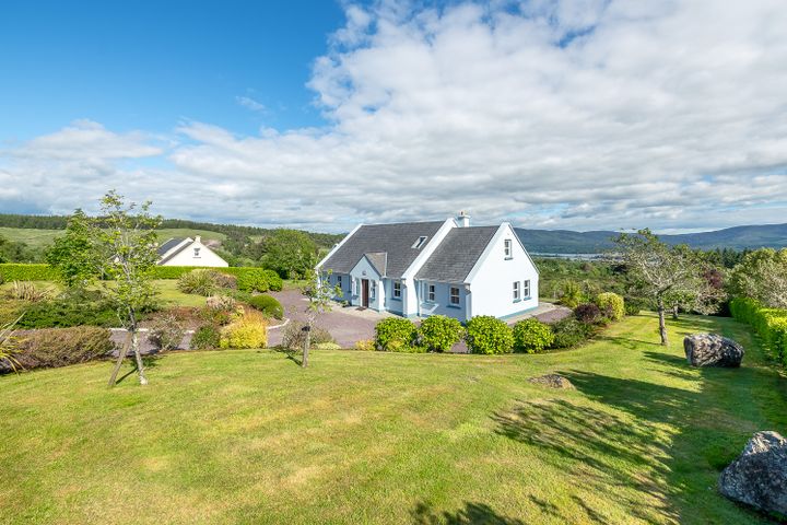 Rossacussane, Greenane, Kenmare, Co. Kerry, V93HD58