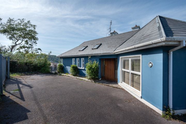 The Grassy Walk, Point Rd, Crosshaven, Cork