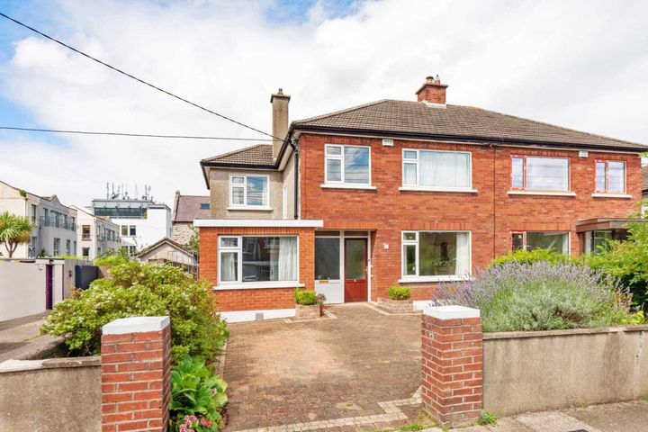 9 Avondale Lawn, Blackrock, Dublin, Dublin