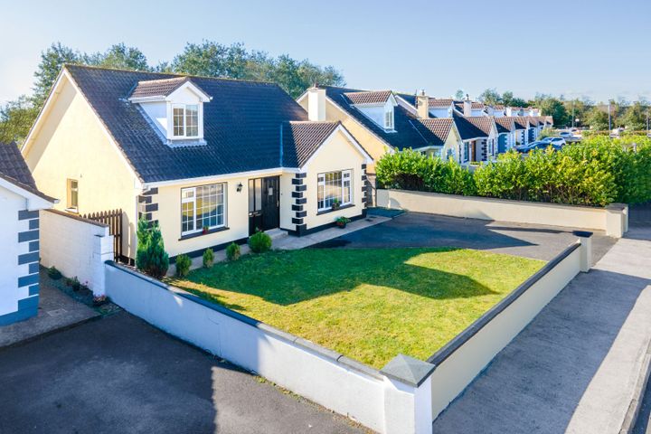 97 Knockaphunta Park, Castlebar, Castlebar, Co. Mayo, F23H223