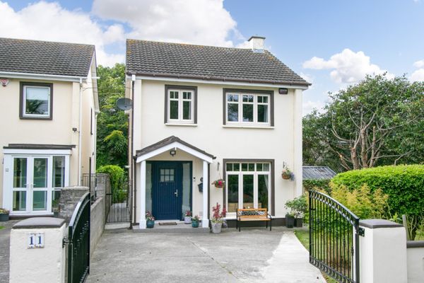 11 Cabinteely Court, Pottery Road