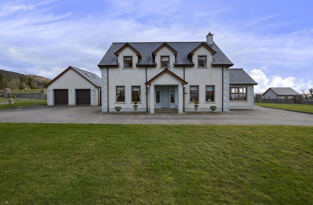 Lismoghry, St. Johnston, Co. Donegal - Click to view photos