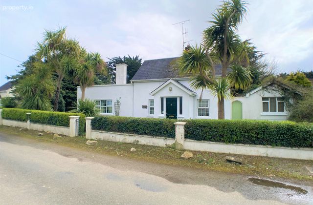 Yarmouth Cottage, Glaglig, Tagoat, Co. Wexford - Click to view photos