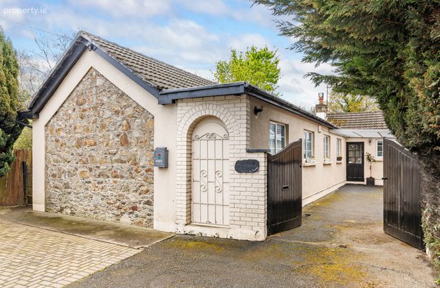 Auburn Lodge, Rathnew, Co. Wicklow - Click to view photos