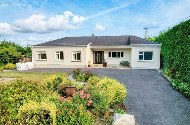 Erris Lodge, Feraghfad, Longford, Co. Longford - Click to view photos