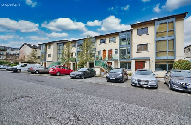 24 Fortunes Walk, Citywest, Co. Dublin - Click to view photos