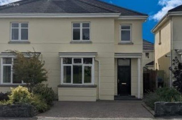 15 The Green, Oranhill, Oranmore, Co. Galway - Click to view photos