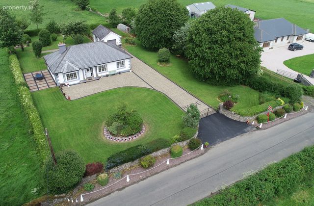 Lowesgreen, Cashel, Co. Tipperary - Click to view photos