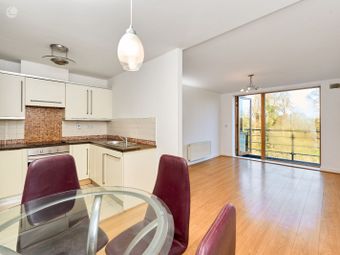 107 Academy Square, Academy Street, Navan, Co. Meath