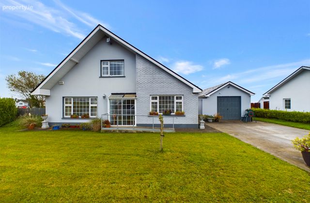 Newtown, Kilmihil, Co. Clare - Click to view photos