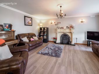 12 Butler Court, Clonmel Road, Cahir, Co. Tipperary - Image 4