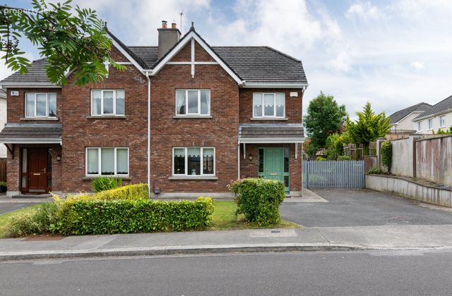 11 Chancery Park Close, Tullamore, Co. Offaly - Click to view photos