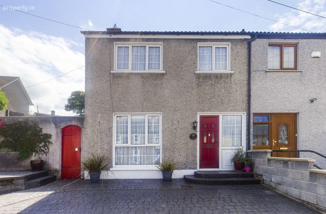 97 Charlton Hill, New Ross, Co. Wexford - Click to view photos