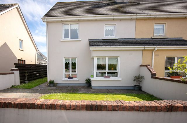 29 Laurel Grove, Tagoat, Co. Wexford - Click to view photos