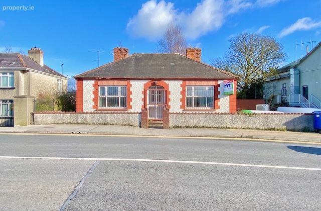 Jesmond Lodge, Southern Station Road, Athlone, Co. Westmeath - Click to view photos
