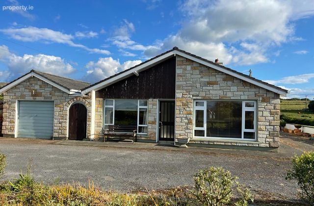 Teach Br&eacute;­, Kilsallagh Lower, Westport, Co. Mayo - Click to view photos