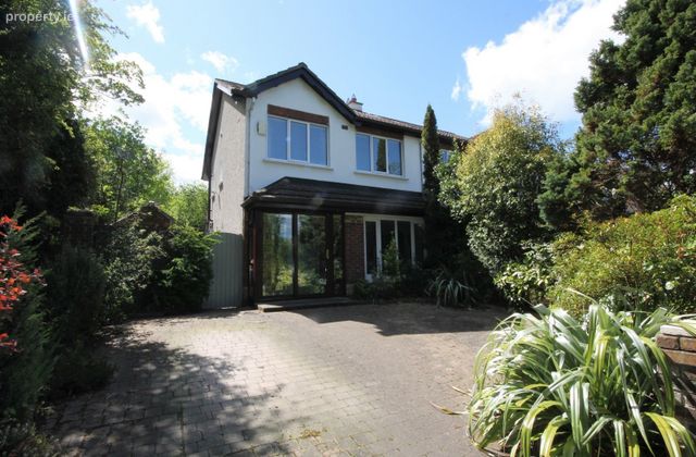 15 Connawood Way, Old Connawood, Bray, Co. Wicklow - Click to view photos
