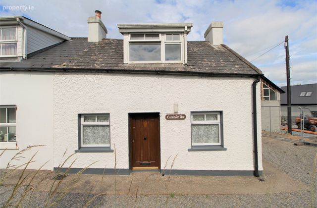 Caisleain Oir, No. 1 Glenview Terrace, Dunmore East, Co. Waterford - Click to view photos