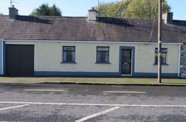 Parnell Row, Granard, Co. Longford - Click to view photos