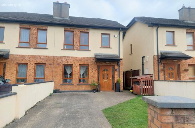 7 Ard Na Carraige, Edenderry, Co. Offaly - Click to view photos