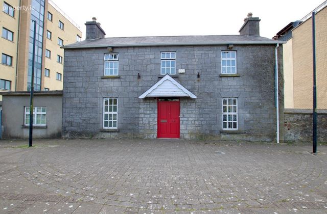 Harbour House, Market Square, Longford Town, Co. Longford - Click to view photos