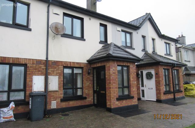 3 Castle View Court, Delvin, Co. Westmeath - Click to view photos