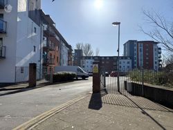 Apartment 15,Lock Mills,Grove Island,Corbally,Lime, Corbally, Co. Limerick - Apartment to Rent