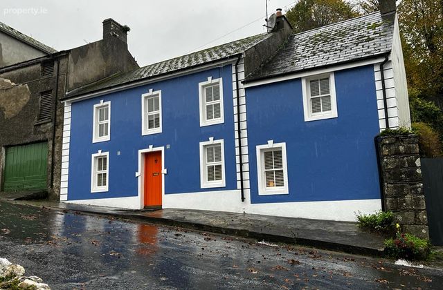 Bluebell Cottage, 7 High Street, Inistioge, Co. Kilkenny - Click to view photos