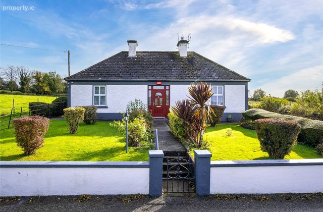 Reaghan, Tynagh, Loughrea, Co. Galway - Click to view photos