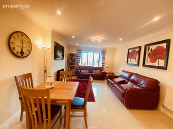 12 Market Court, Dundalk Street, Carlingford, Co. Louth - Image 5