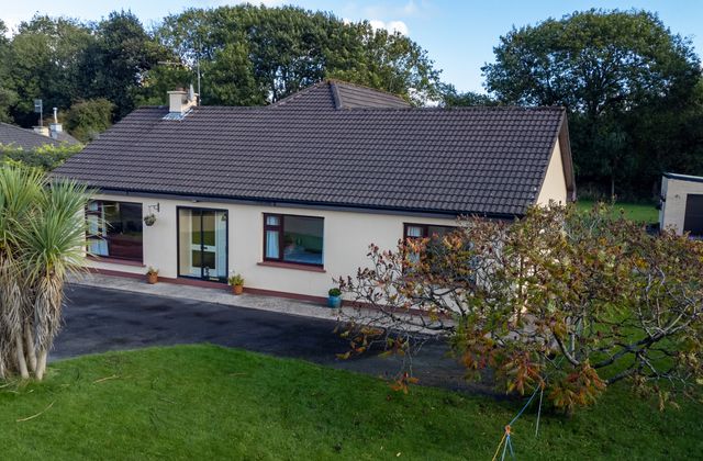 The Acres, Brooklodge, Glanmire, Co. Cork - Click to view photos