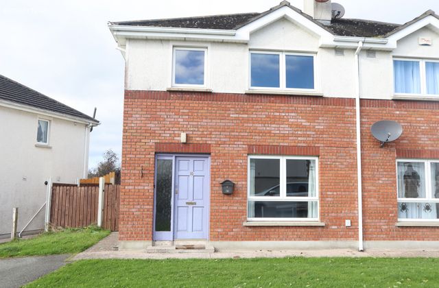 10 Langfield, Dublin Road, Dundalk, Co. Louth - Click to view photos