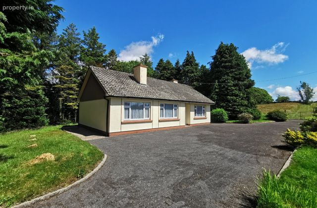 Cloonmore Upper, Ballyfearna, Claremorris, Co. Mayo - Click to view photos