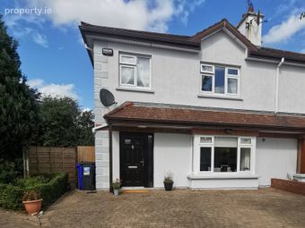 10 Abbeyville, Galway Road, Roscommon Town, Co. Roscommon