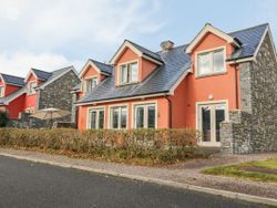 Ref. 926997 Ring of Kerry Golf Club Cottage, 7 Rin, Kenmare, Co. Kerry