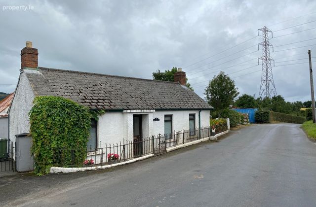 Ivy Cottage, 7 Old Park Road, Lisburn, Co. Antrim, BT28 3SJ - Click to view photos