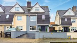 4 Páirc Na Cuileann,Dublin 11, Poppintree, Dublin 11 - End-of-terrace house