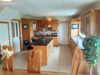 42 The Maples, Oakleigh Wood, Ennis, Co. Clare, Ennis, Co. Clare - Image 4