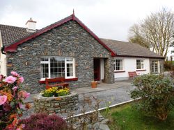 Ref. 26022 The Lodge, Churchtown, Beaufort, Killarney, Co. Kerry