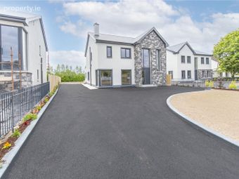 House 2 (showhouse), Craughwell Village, Craughwell, Co. Galway - Image 2