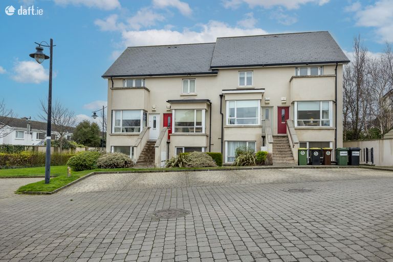 64 The Crescent, Robswall, Malahide, Co. Dublin - Click to view photos