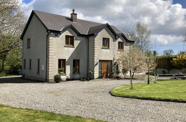 Garrymore, Oulart, Co. Wexford - Click to view photos
