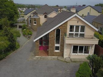 Oaklawn House, 4 Muckross Drive, Muckross Road, Killarney, Co. Kerry
