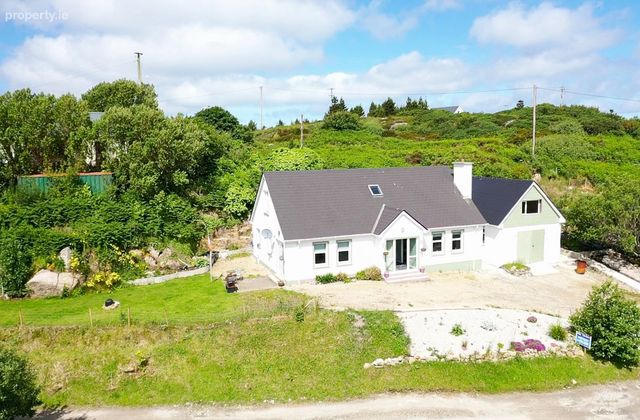 Arlands, Burtonport, Co. Donegal - Click to view photos