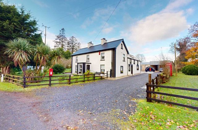 The Old Post Office Lodge - Creagh House, Enniskillen, Co. Fermanagh - Click to view photos