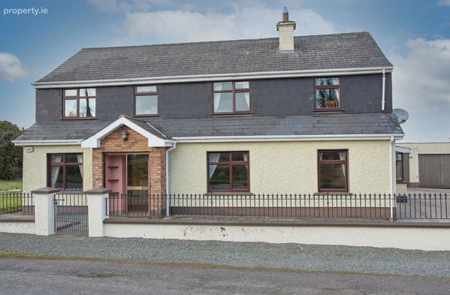 Wardenstown, Killucan, Co. Westmeath - Click to view photos