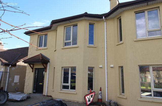 No.158 Abbeyville, Abbeyville, Galway Road, Roscommon Town, Co. Roscommon - Click to view photos