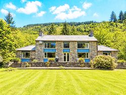Apartment 1,Gloundha House,Gloundha,Dunmanway,Co. Cork, Dunmanway, Co. Cork - Detached house