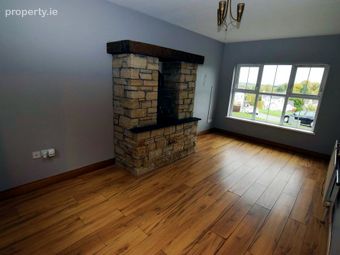 53 Saint Jude\'s Court, Lifford, Co. Donegal - Image 5