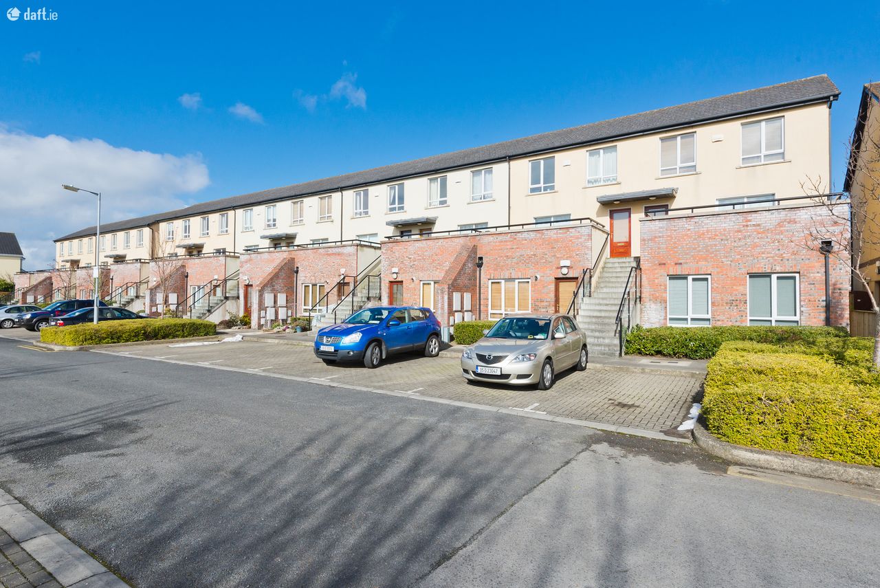 Station Court View, Coolmine, Dublin 15